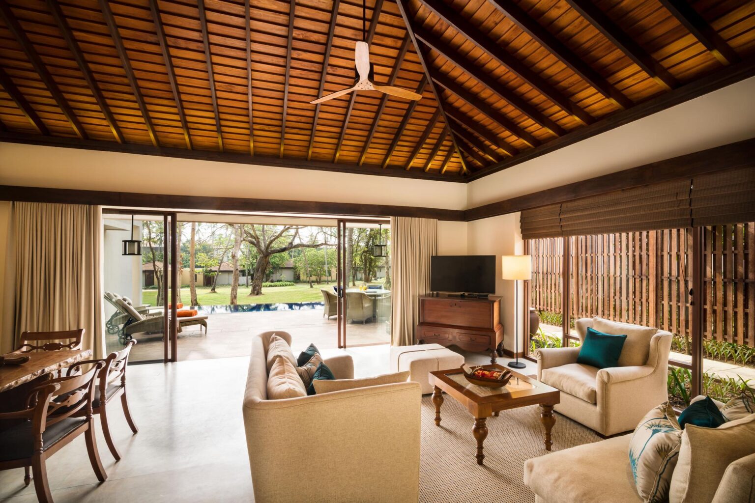 74271262-H1-ATAN_2BR_Villa_Livingroom_02_G_A_H.jpg