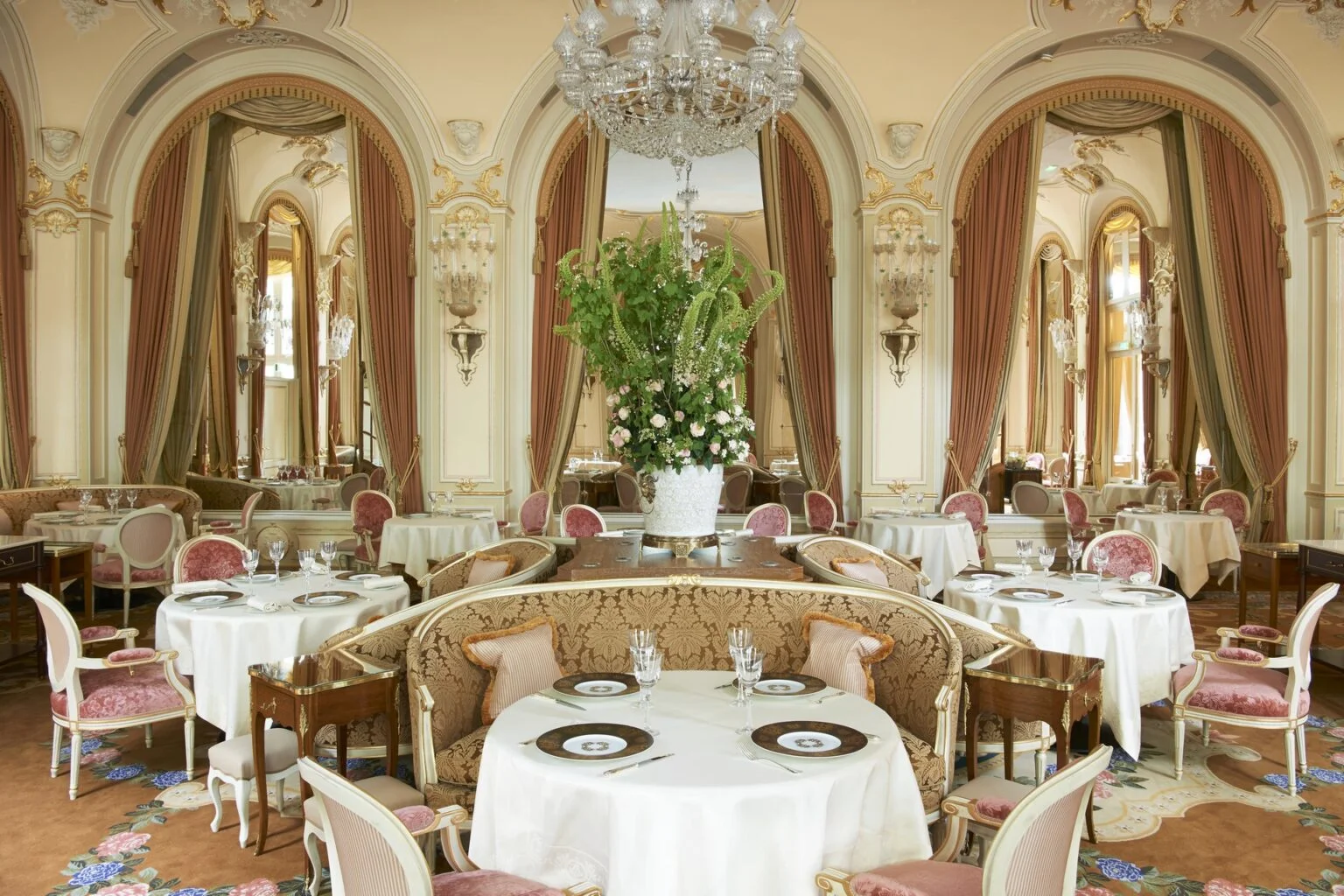 75329774-H1-LEspadon___Adrien_Dirand.jpg