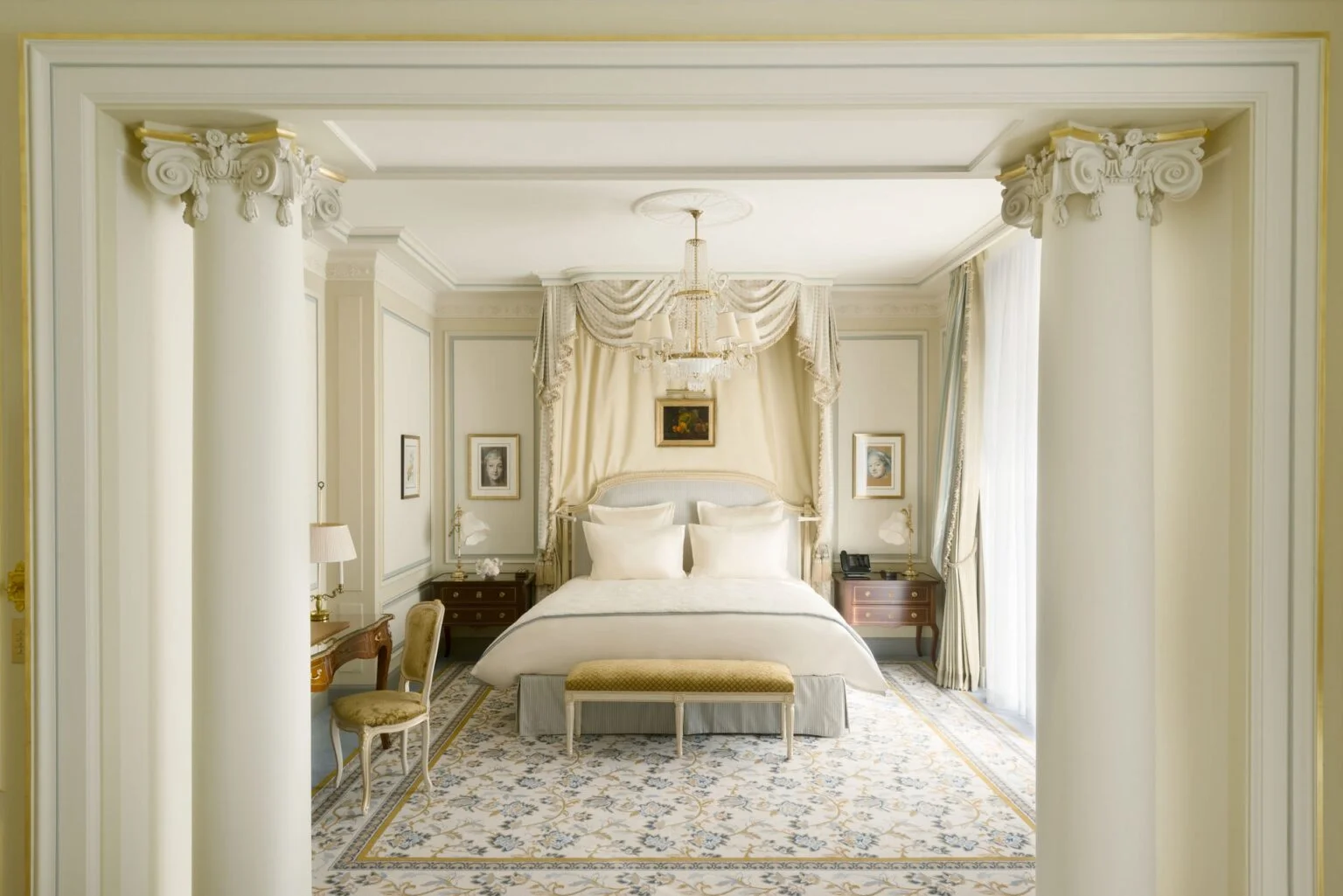75329862-H1-Junior_Suite_Deluxe.jpg