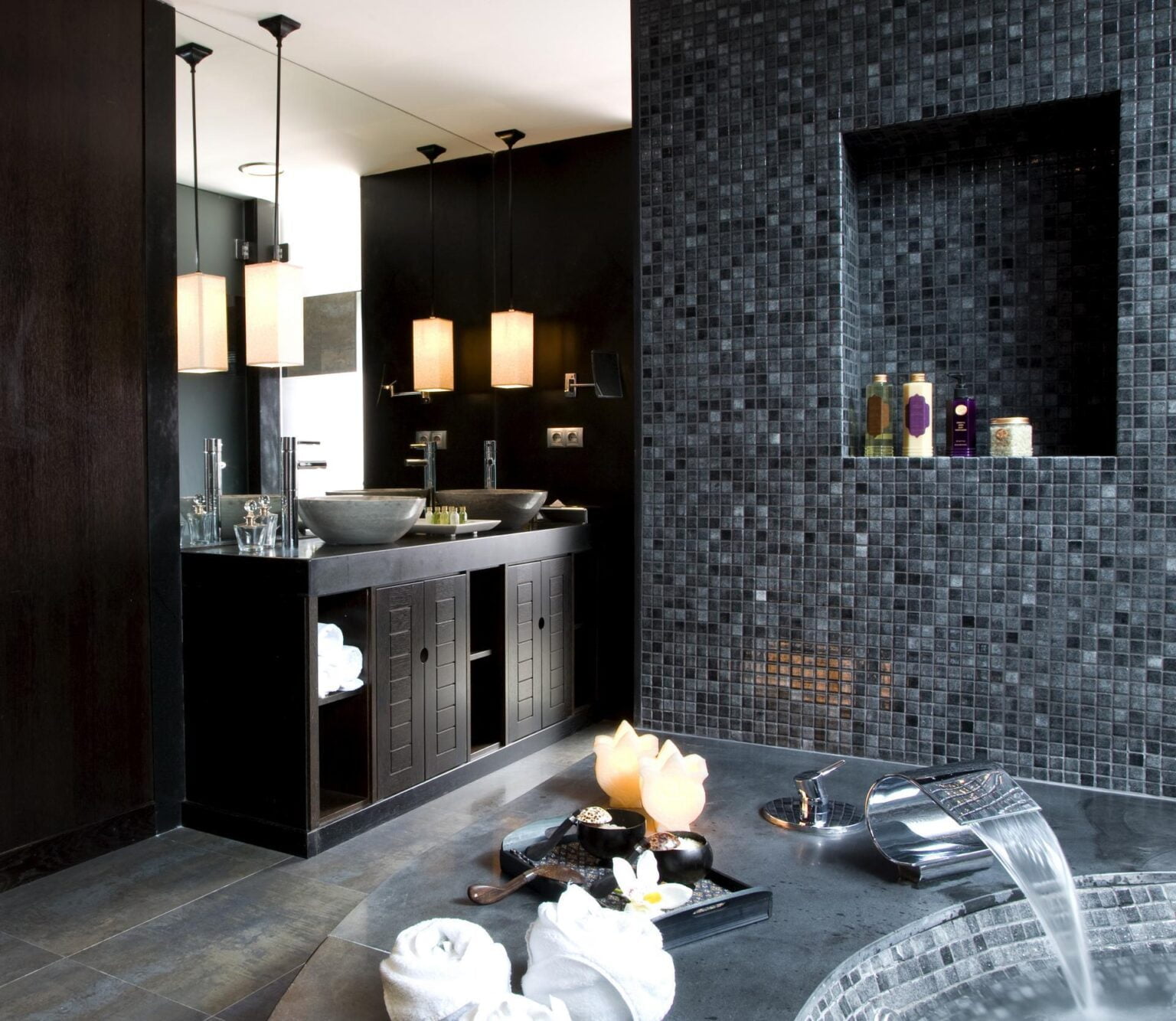76510194-H1-RHASIA_ROOM_27.jpg