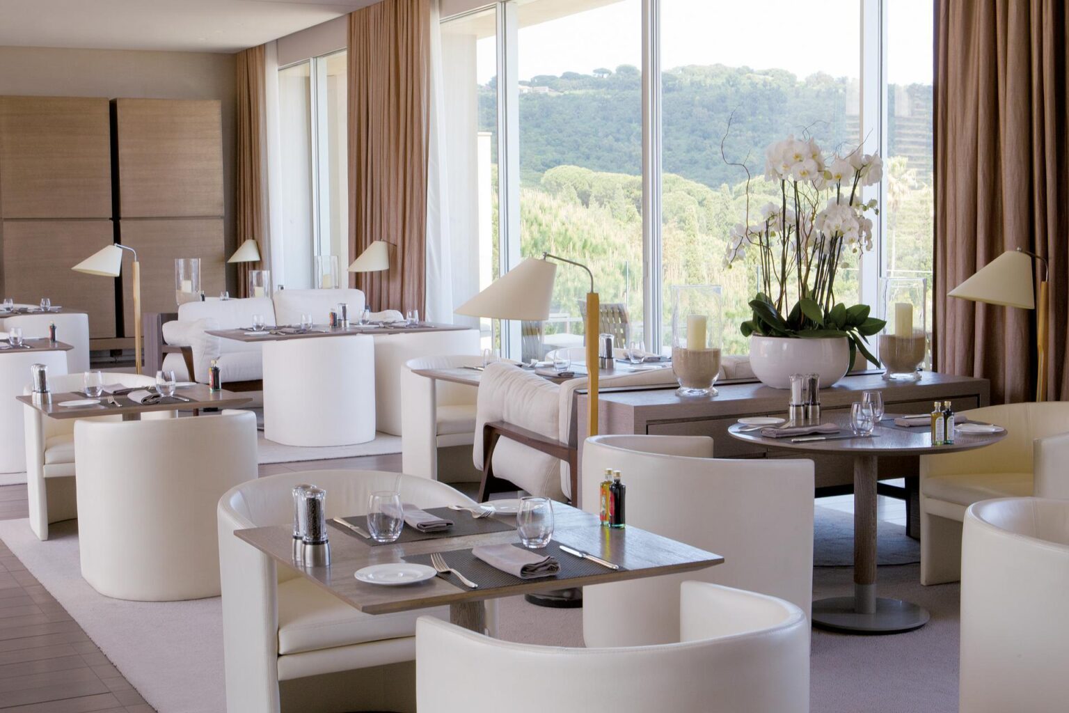 78775981-H1-La_Reserve-Ramatuelle-La-Voile-Restaurant-5.jpg