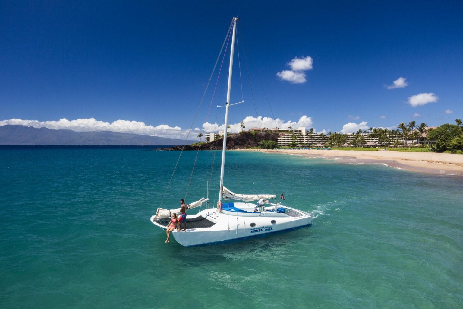 8-wyprawy-usa-hawaje-catamaran-ride-Kaanapali-Beach.jpg