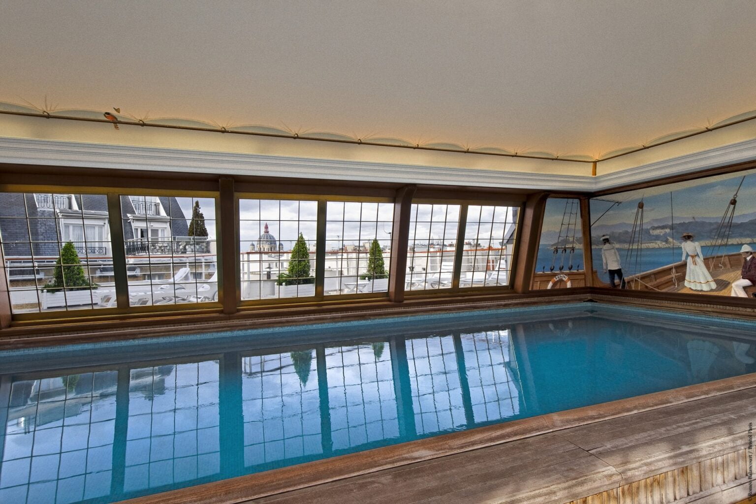 80395461-H1-Le_Bristol_Paris_Piscine_R._Balancourt_7.jpg