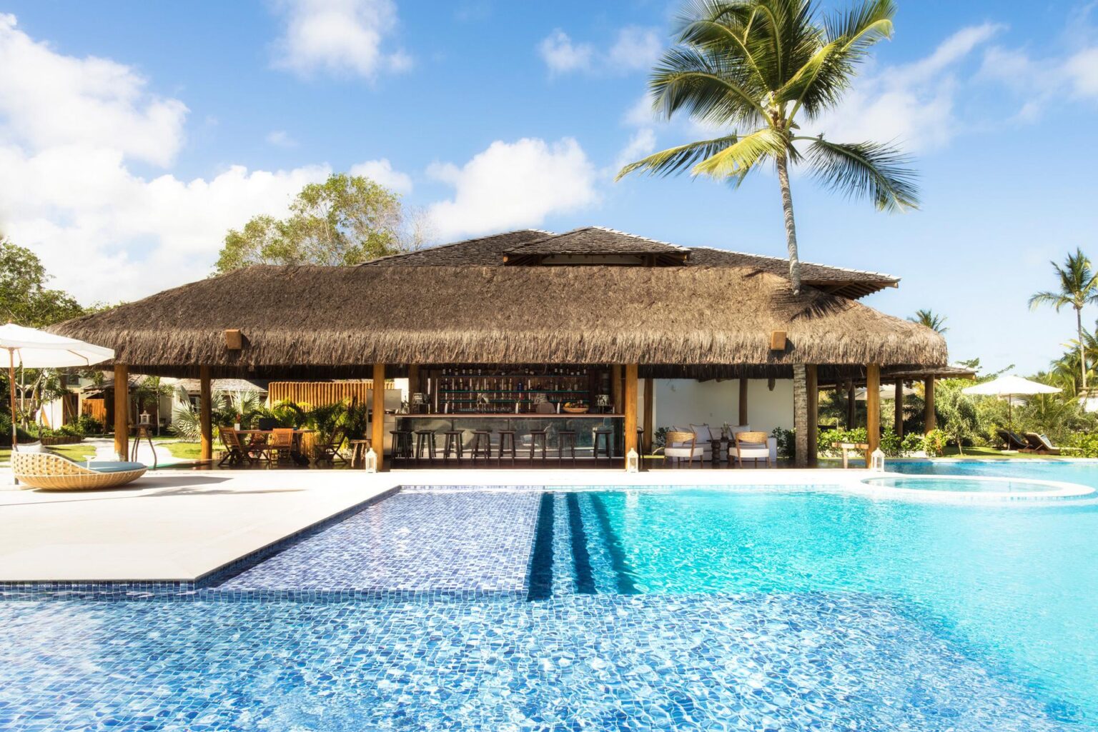 82616262-H1-CampoBahia_PoolBar.jpg