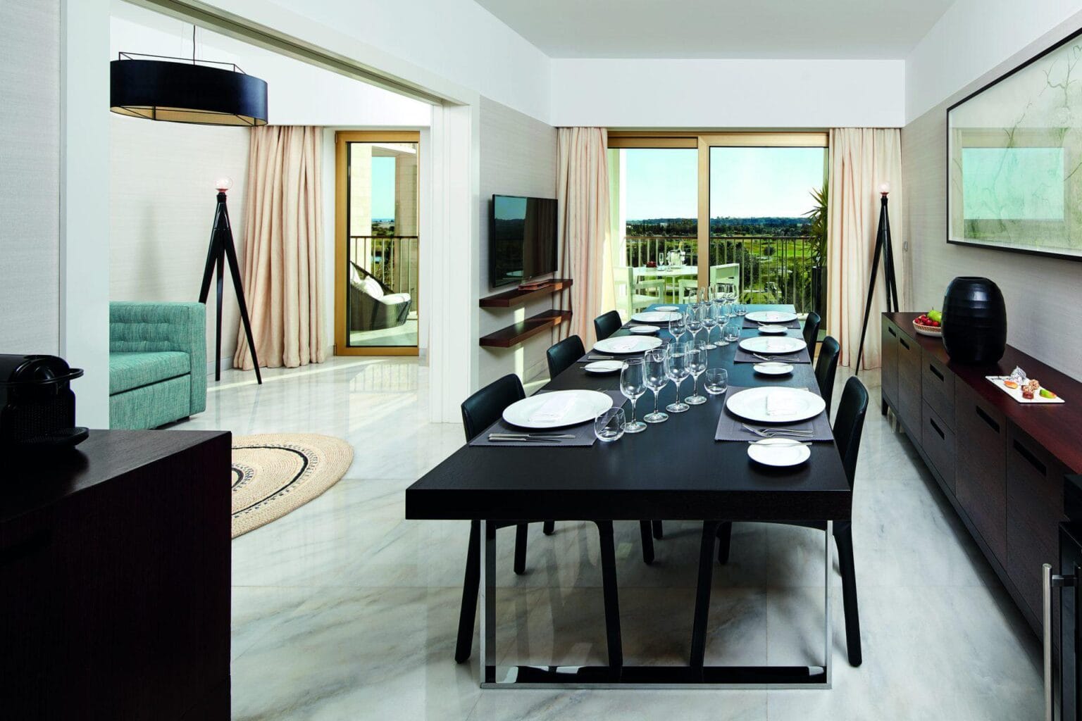 91990346-H1-Anantara_Vilamoura_Victoria_Suites_Dining_Area.jpg