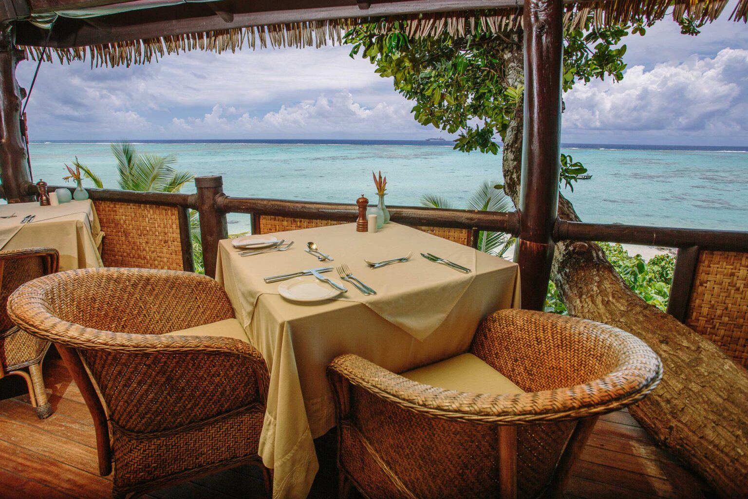 92257730-H1-Pacific_Resort_Aitutaki_-_Dining_View.jpg