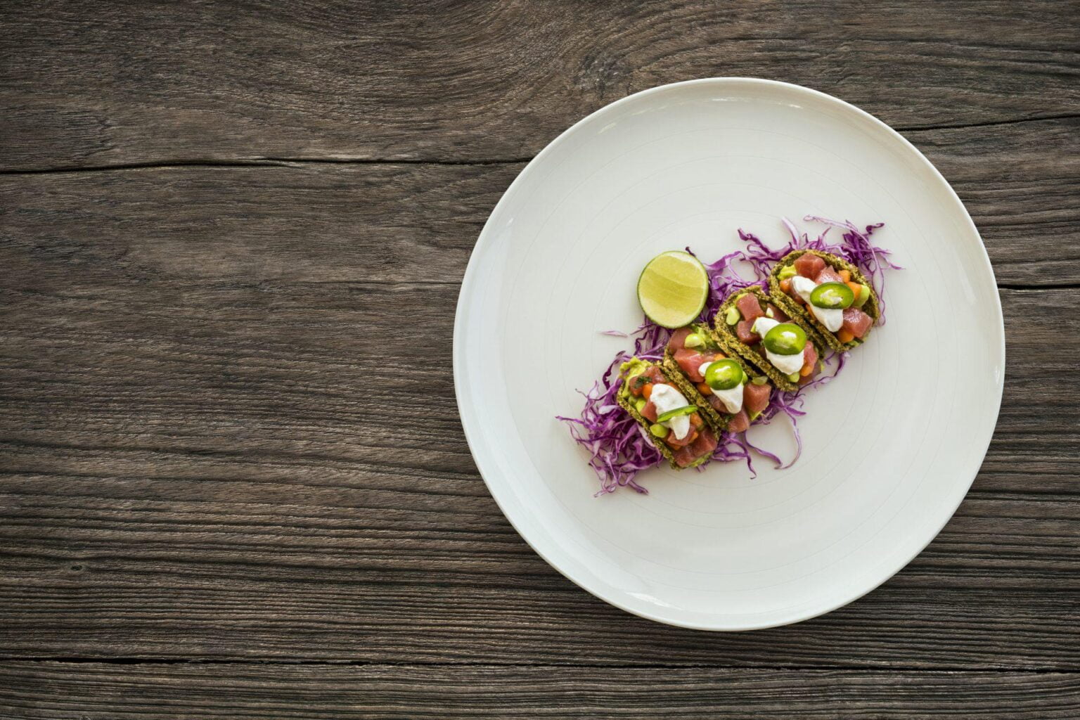 98683348-H1-Spicy_raw_tuna_soybean_and_flaxseed_tacos.jpg