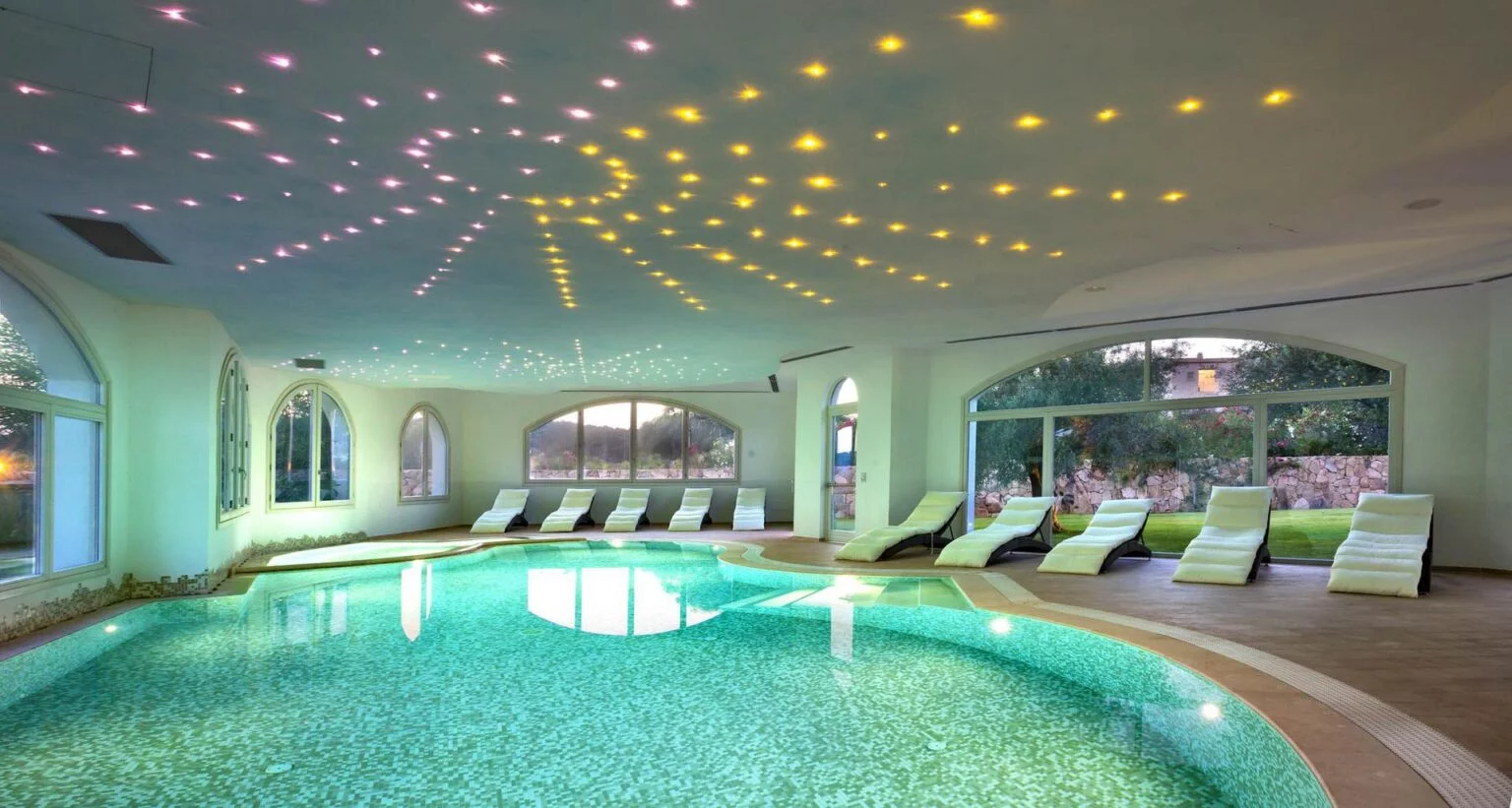 A50-Piscina-coperta-Hotel-La-Rocca-Resort-Spa-049.jpg
