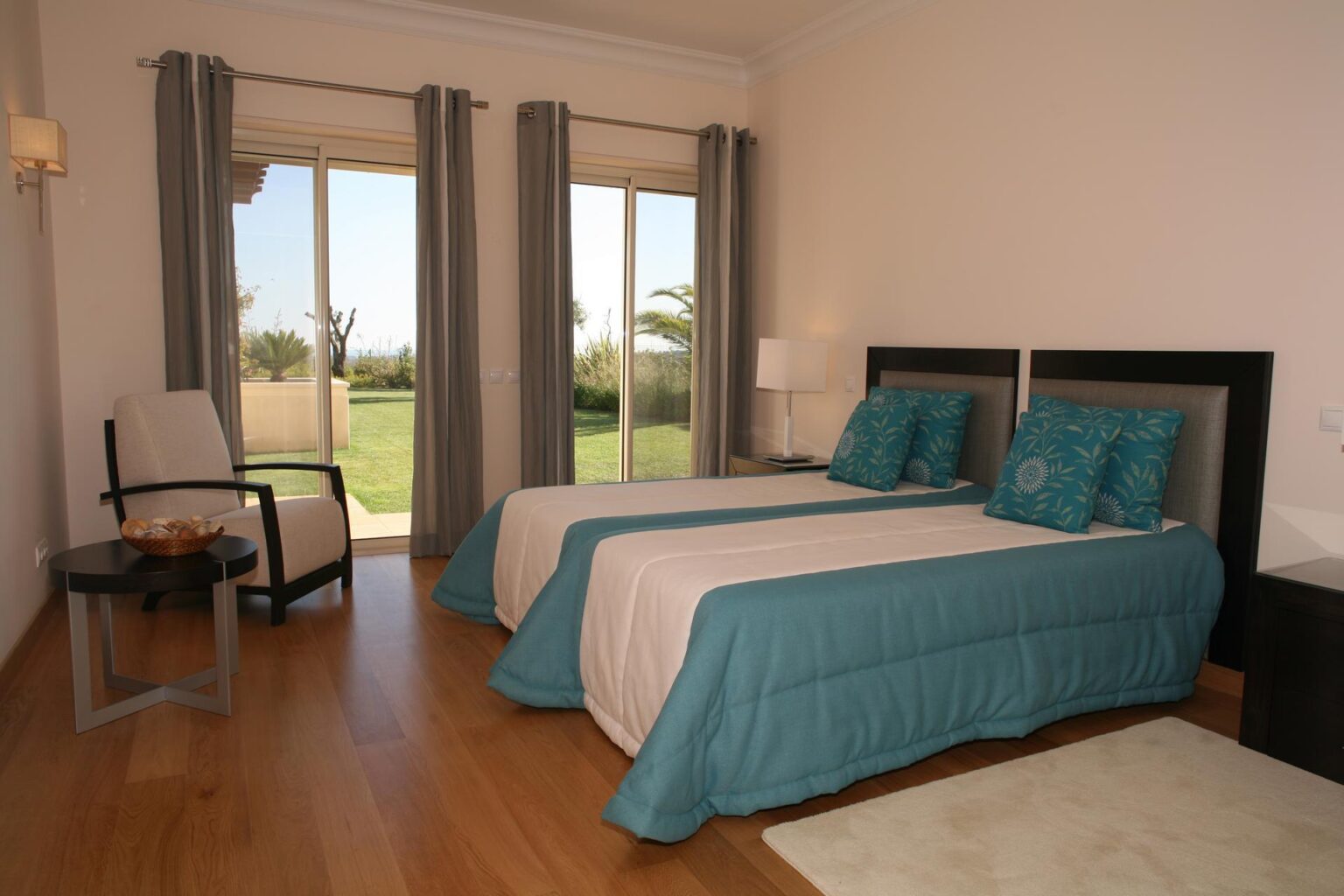 Accommodation-4-Bedroom-Villa-04.jpg