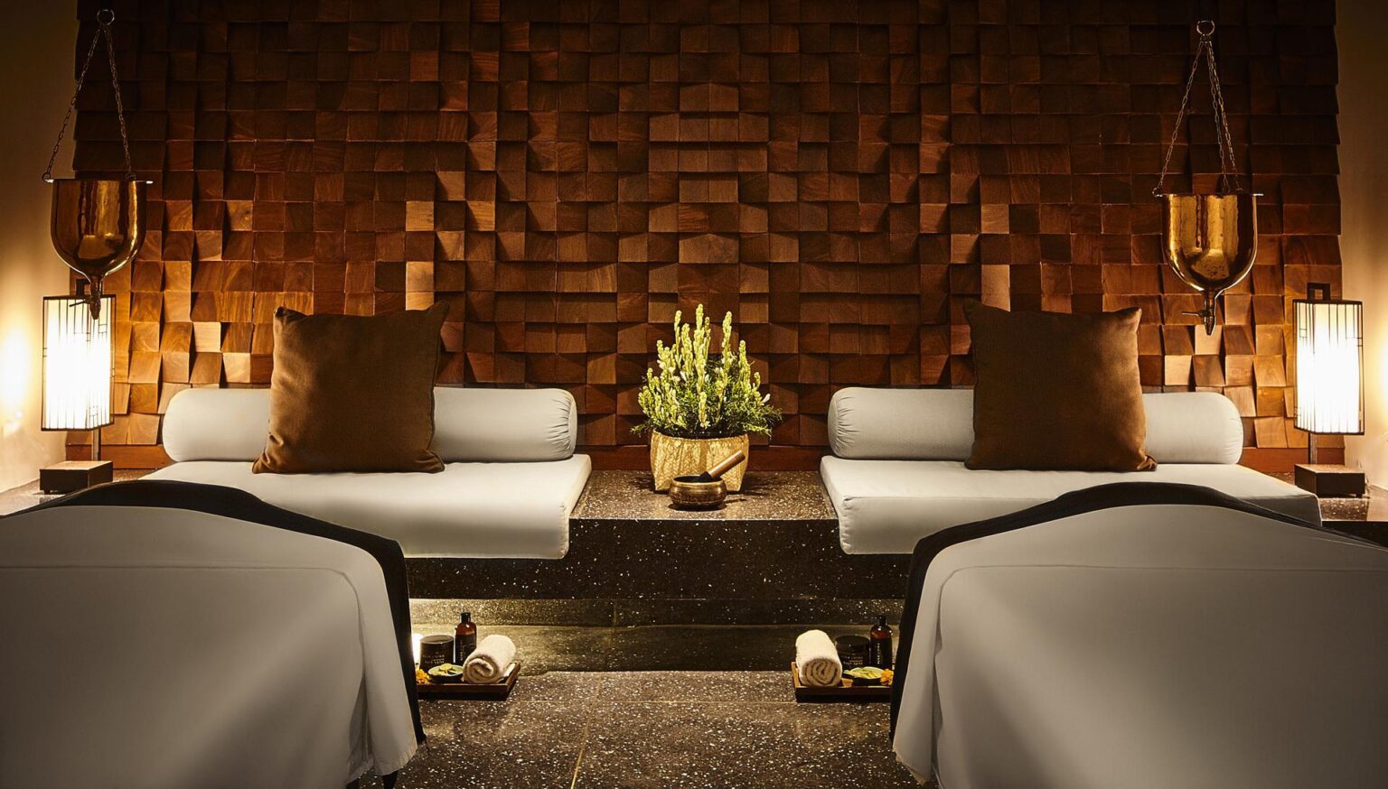 Alila-Seminyak-Spa-Alila-Treatment-Suites-02-OCo-kopia.jpg
