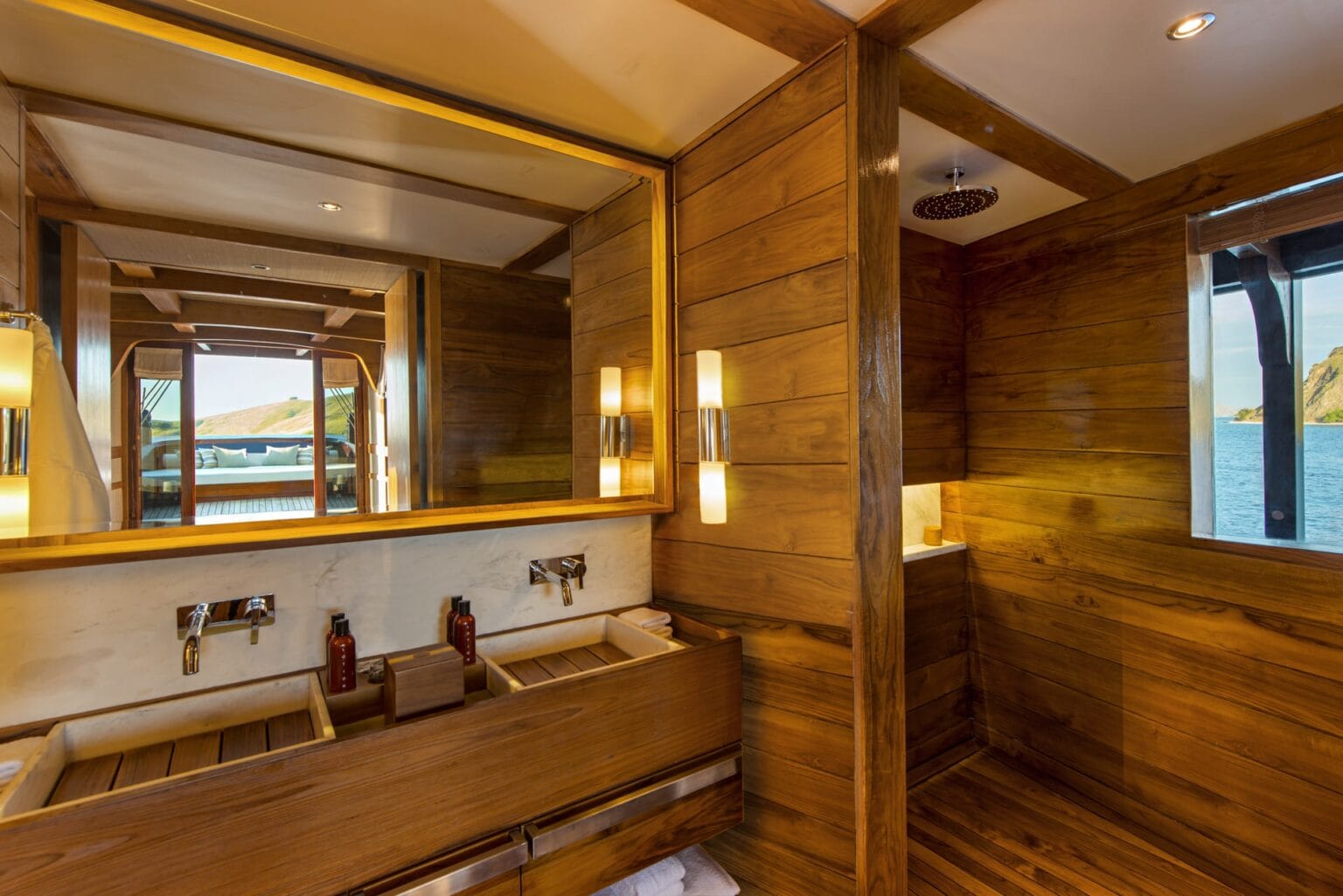 Amandira-Indonesia-Cabin-Bathroom_Original_3056.jpg