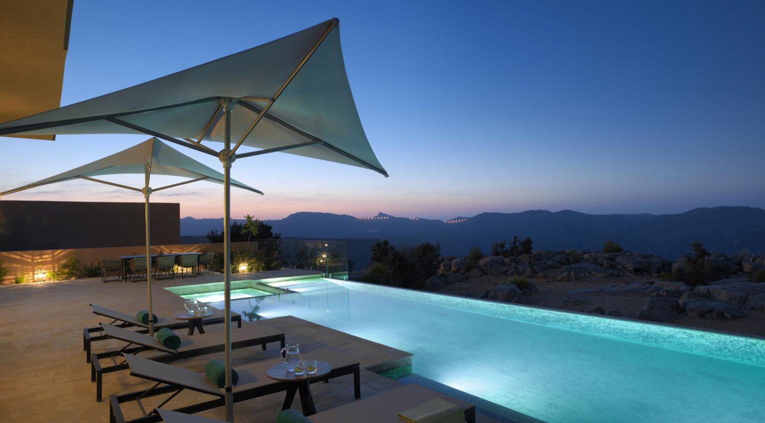 Anantara-Al-Jabal-Al-Akhdar-Resort-ajlepsze-hotele-w-Omanie-luksusowe-wakacje-w-Omanie-Oman-wycieczki-Oman-wakacje-szyte-na-miare-5.jpg