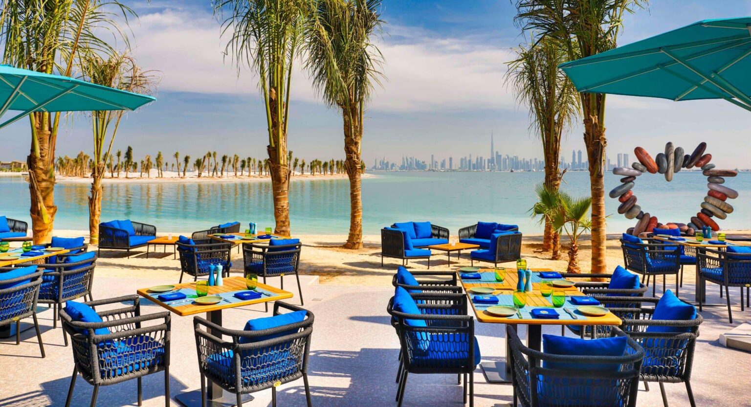 Anantara-World-Islands-Dubai-Resort-luksusowe-hotele-w-Dubaju-najlepsze-hotele-w-Dubaju-na-wakacje-z-rodzina-ekskluzywne-hotele-w-Dubaju-2.jpg