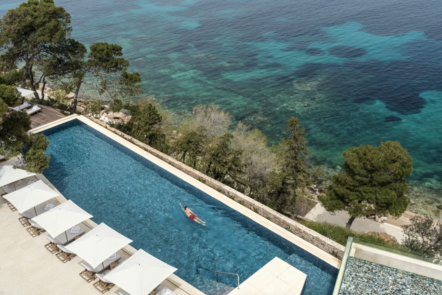 basen bez krawędzi z widokiem na morze Four Seasons Astir Palace Hotel Athens