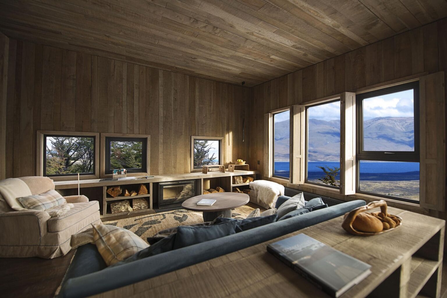 Awasi-Patagonia-Living-room.jpg