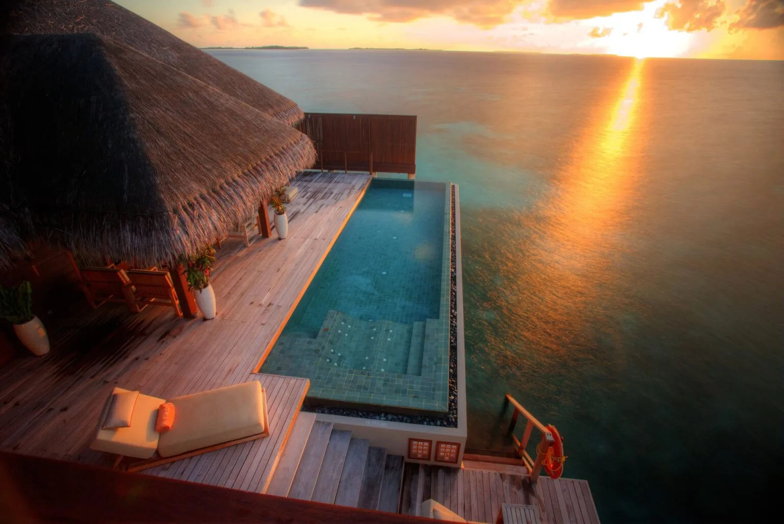 Ayada-Maldives-Villas-ROYAL-OCEAN-SUITE-11.jpg