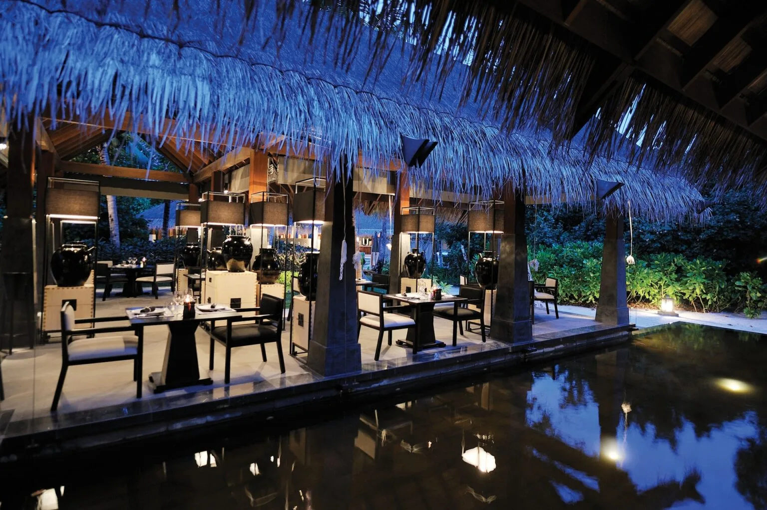 Ayada-Maldives-dining-Kai-restaurant-1.jpg