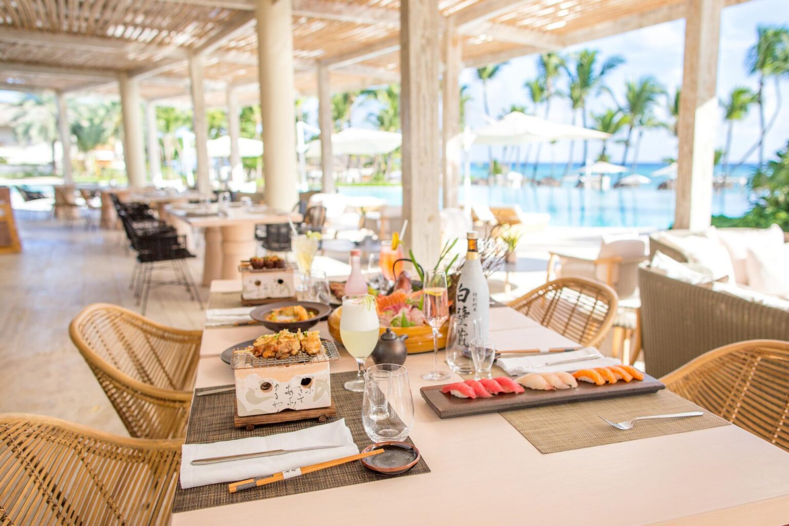 BLUE-GrillBar_Terrace_9908.jpg