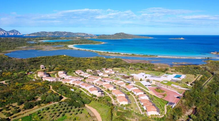 Сан-Теодоро,Сардиния,Италия,Baglioni Resort Sardinia,Отель Baglioni Resort Sardinia,Откройте для себя город Ольбия благодаря удобному расположению отеля,Отдохните в роскоши отеля Baglioni Resort Sardinia,Отдых на Сардинии для всей семьи
