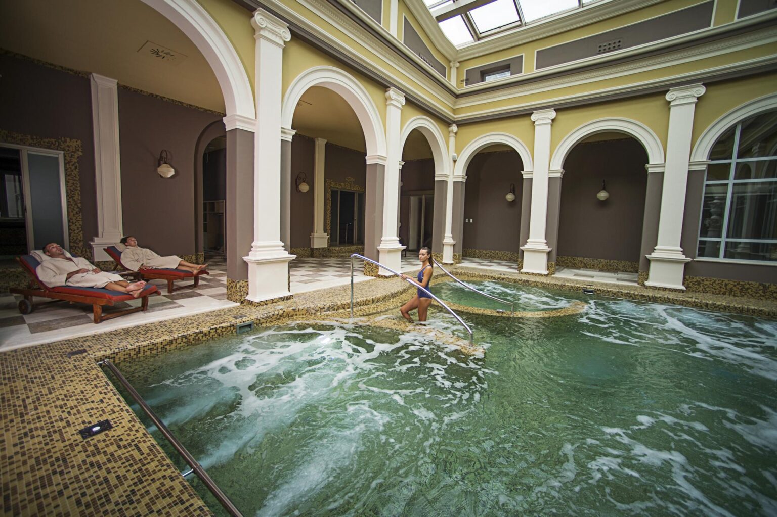 Bagni-di-Pisa_-Thermal-Pool.jpg
