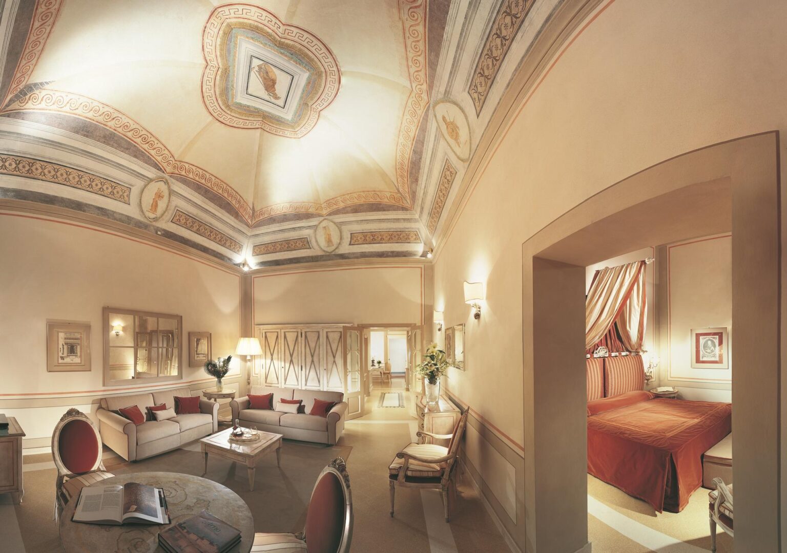 Bagni-di-Pisa_Hotel_Grand-Dukes-Suite.jpg