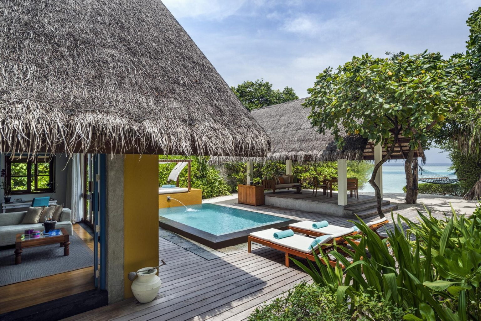 Beach-Bungalow-with-Pool