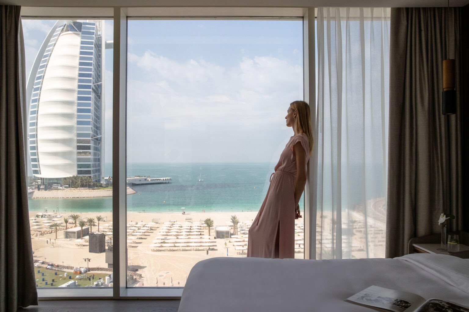 Beach-Hotel-14.jpg