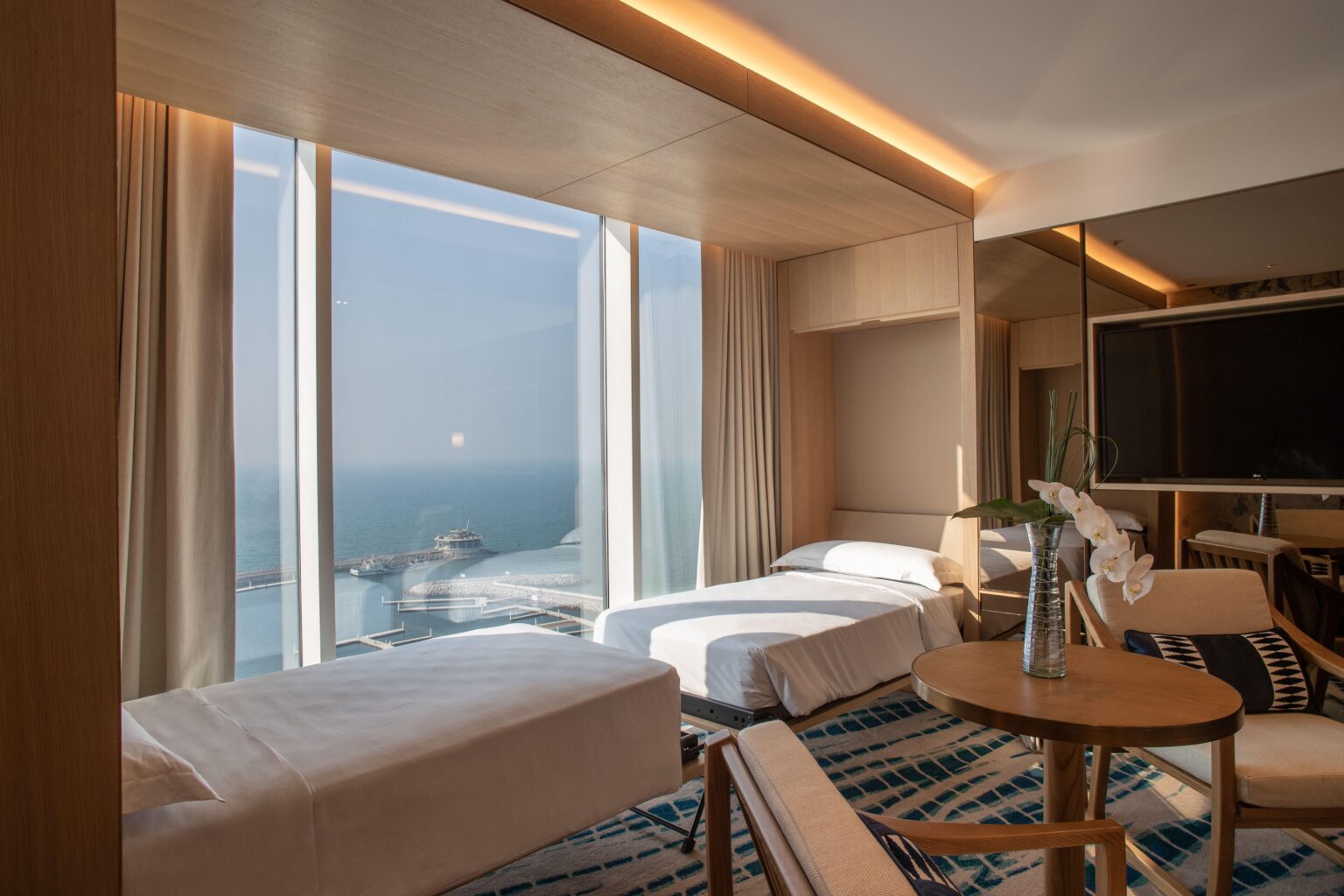 Beach-Hotel-9.jpg