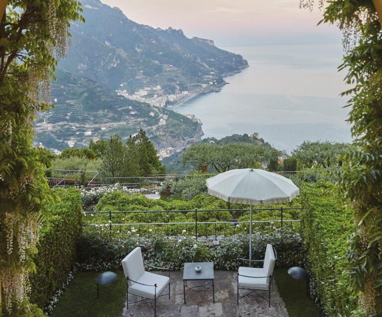 Caruso,a Belmond Hotel,z widokiem na wybrzeże Amalfi,Hotel w pobliżu miejscowości Ravello,Panoramiczne widoki i basen bez krawędzi