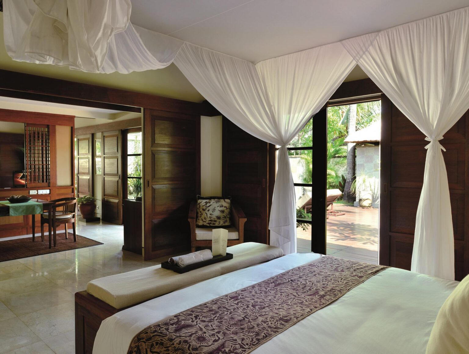 Belmond-Jimbaran-Puri-05.jpg