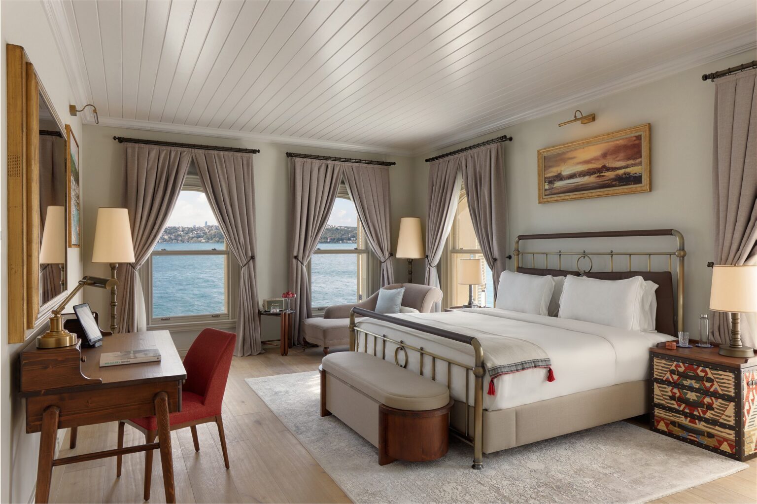 Bosphorus_Deluxe_Room_8708-ORIGINAL.jpg