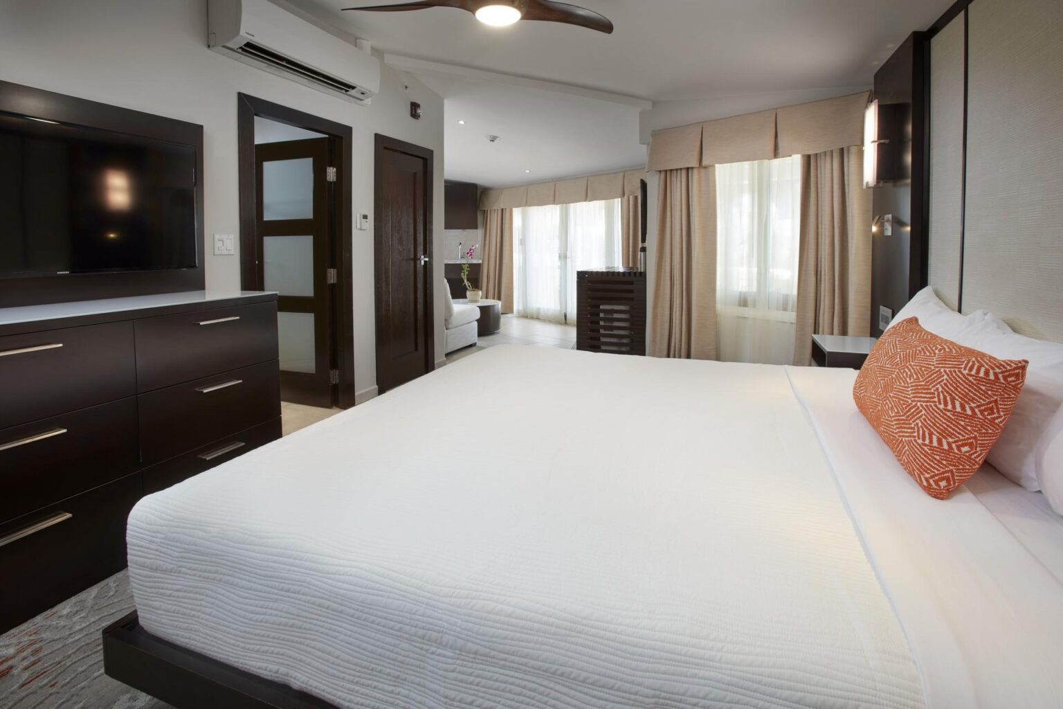 Bungalow-Suite.jpg