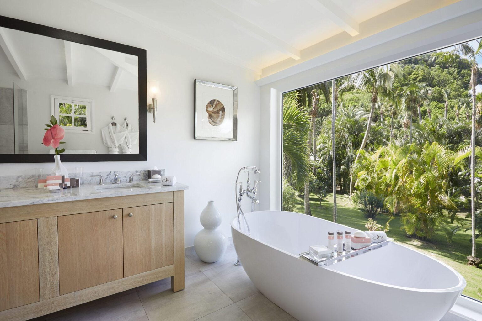 Cheval-Blanc-St-Barth-Isle-de-France-Garden-Bungalow-Bathroom_P.Carreau.jpg