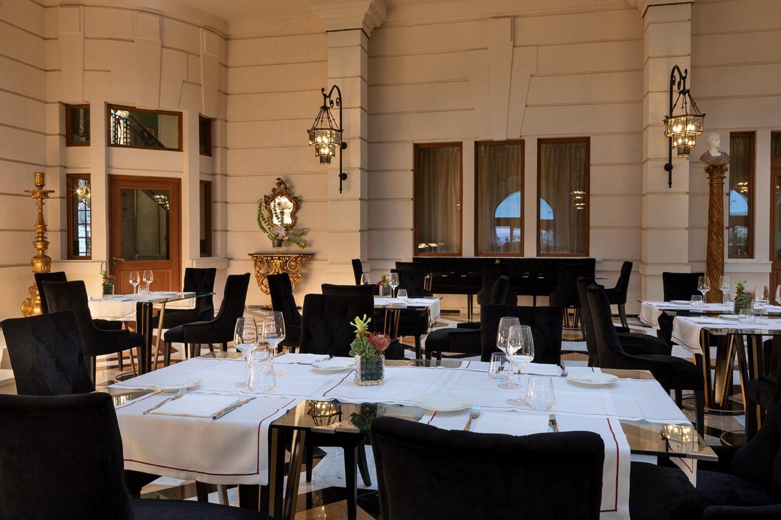 Cortile-Restaurant-003_WebRes.jpg