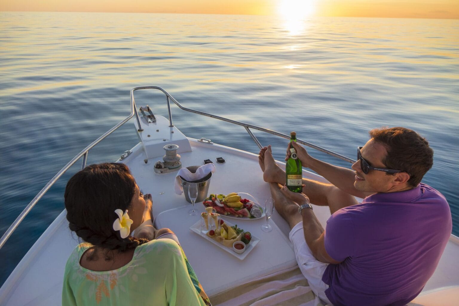 Couple-Sunset-Cruise.jpg