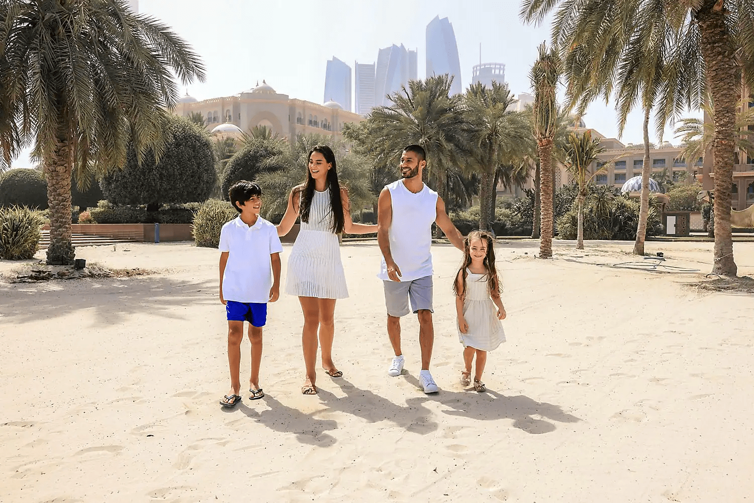 Emirates-Palace-Mandarin-Oriental-Hotel-luksusowe-hotele-w-Abu-Zabi-ekskluzywne-hotele-w-Adu-Dhabi-wakacje-z-dziecmi-w-abu-Zabi-najlepsze-hotele-w-Emiratach-Arabskich-8.png