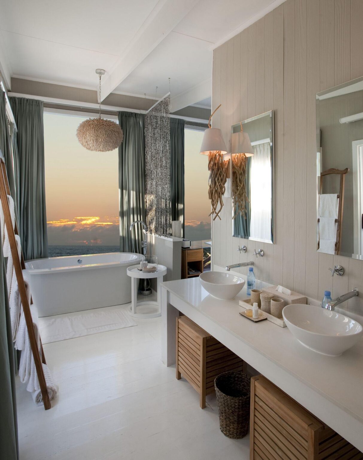 Exquisite-ocean-views.jpg