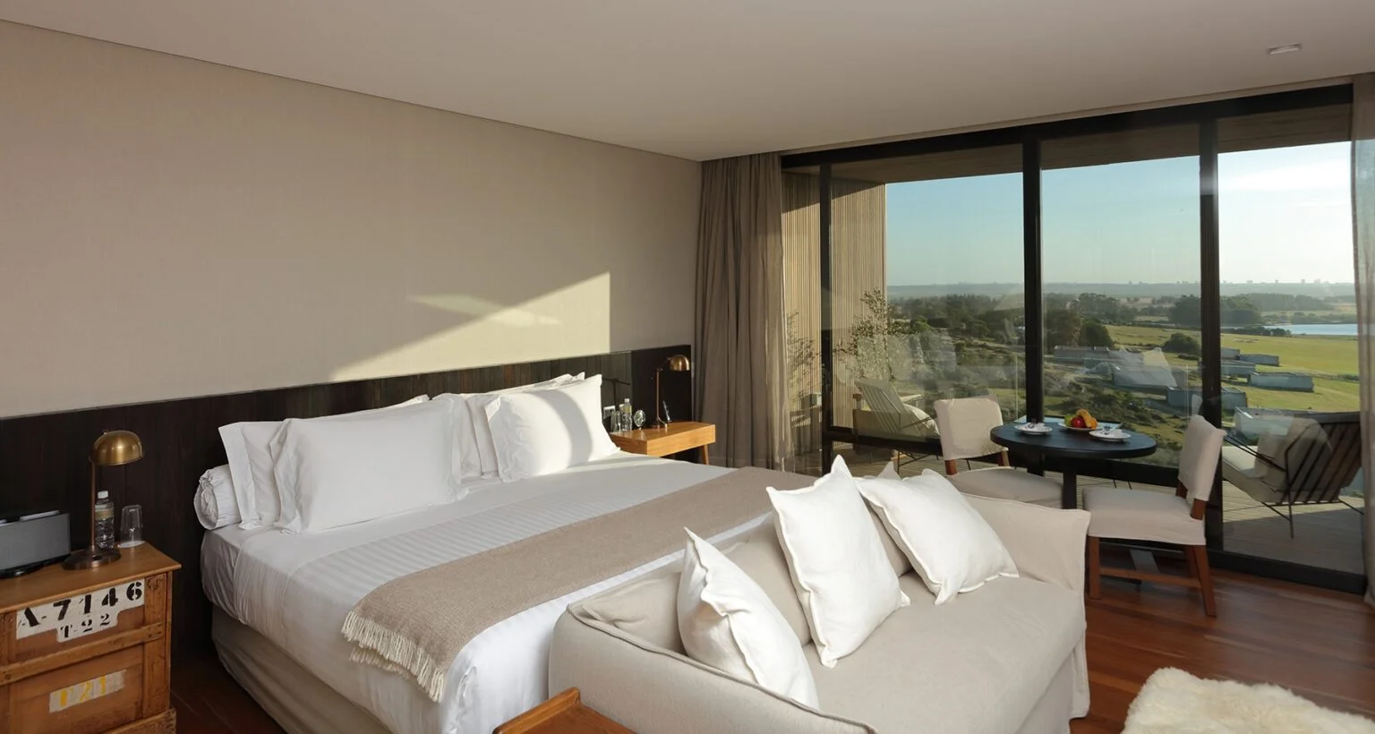 FASANO-PUNTA-DEL-ESTE-Deluxe-Room_1.jpg