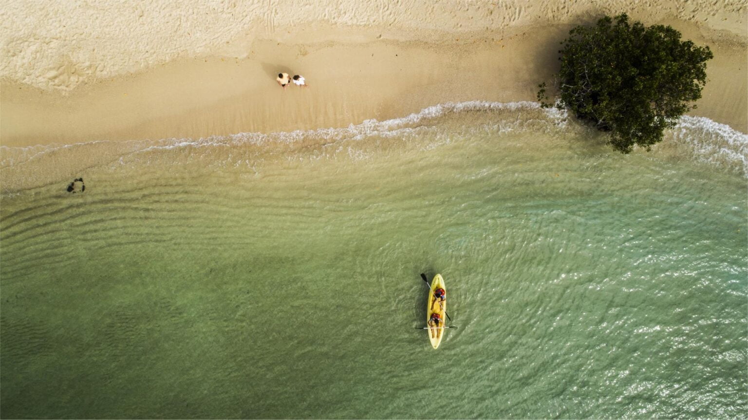 FB20029-kayak-beach-top-landscape.jpg
