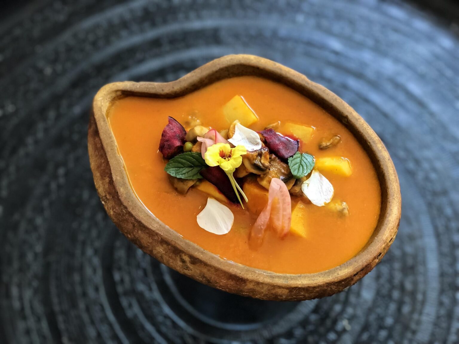 FB70031-restaurant-food.jpg