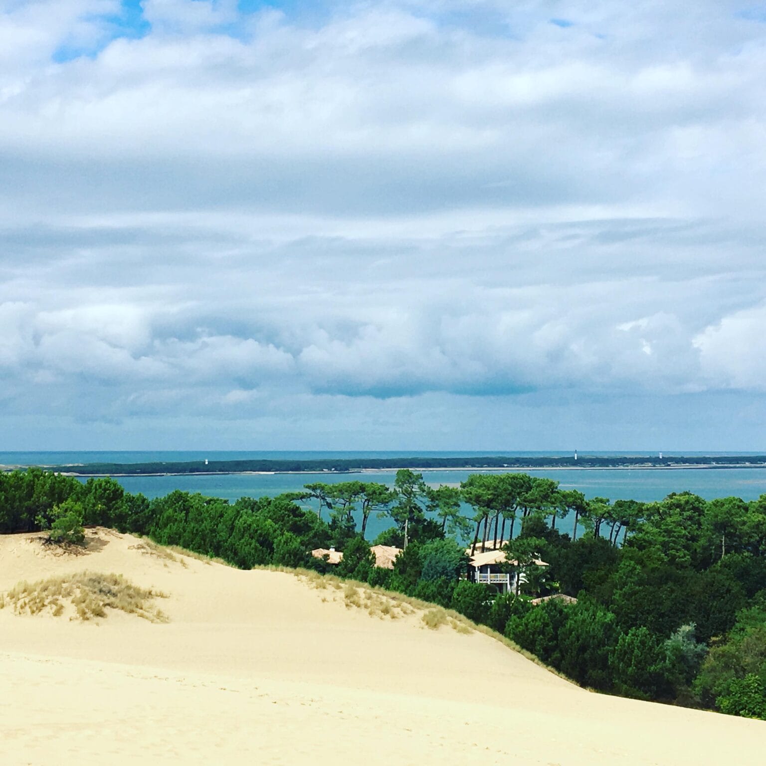 FMRTforLuxuryTravel_abovetheduneofPilat.jpg