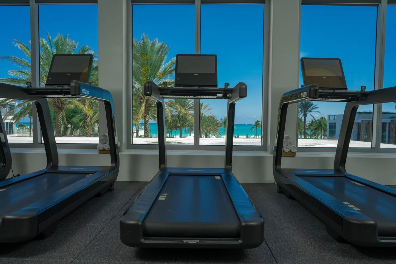 Фитнес-центр-Беговая дорожка-3.jpg