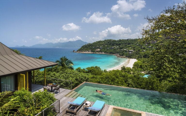 Four Seasons Resort Seychelles,Luksusowy resort na granitowym zboczu,Idealne miejsce na relaks z dala od zgiełku