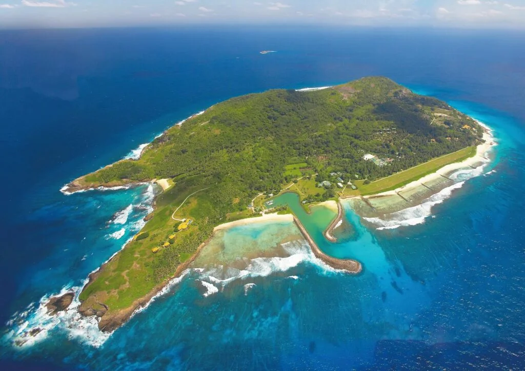 Fregate Island,Podziwiaj chronione gatunki w rezerwacie dzięki udogodnieniu jakie daje położenie hotelu,Skorzystaj z prywatnych plaż,które oferuje hotel,Poznaj atrakcje na wyspie które posiada w ofercie Fregate Island