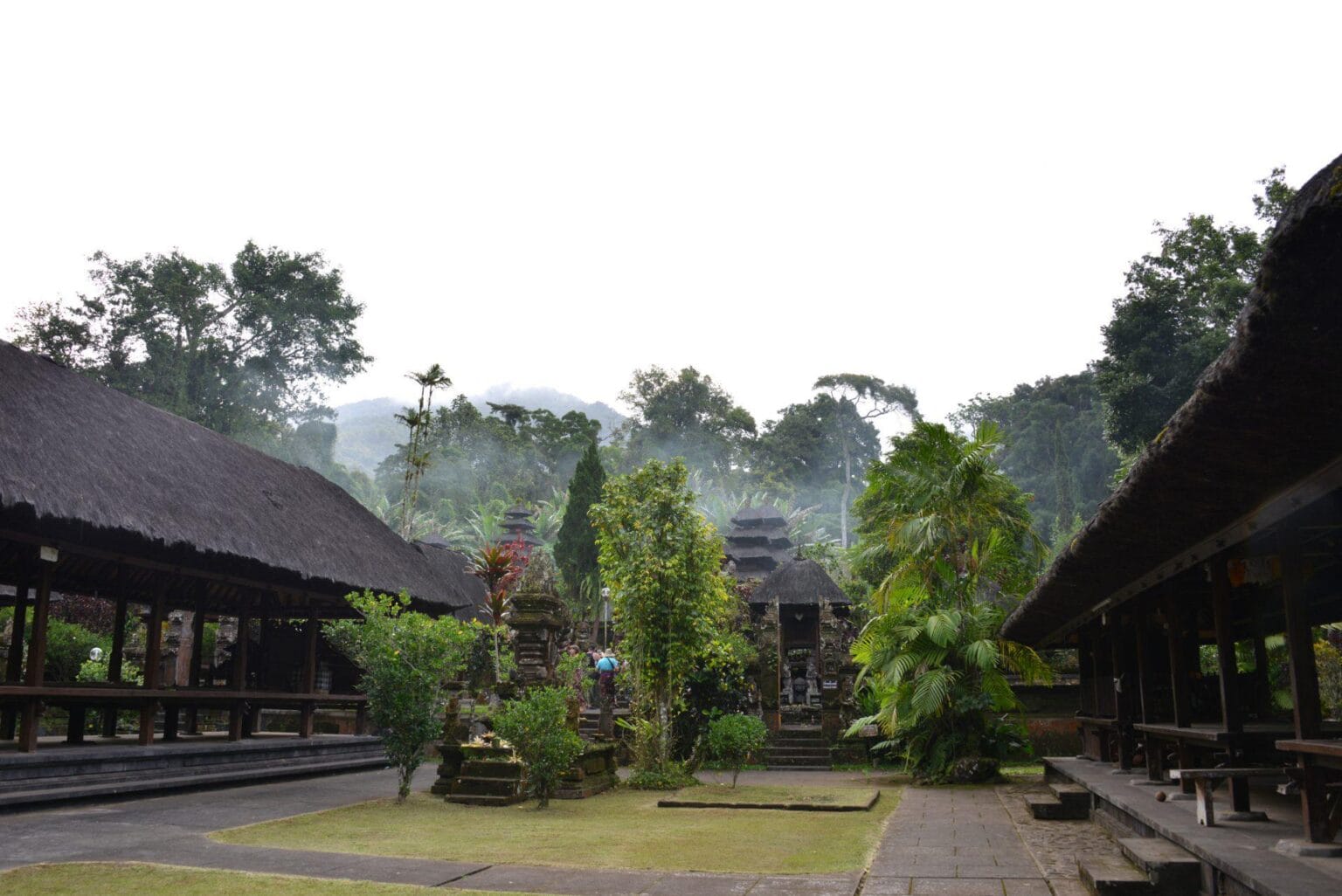 G-Jaba-tengah-in-Batukaru-Temple