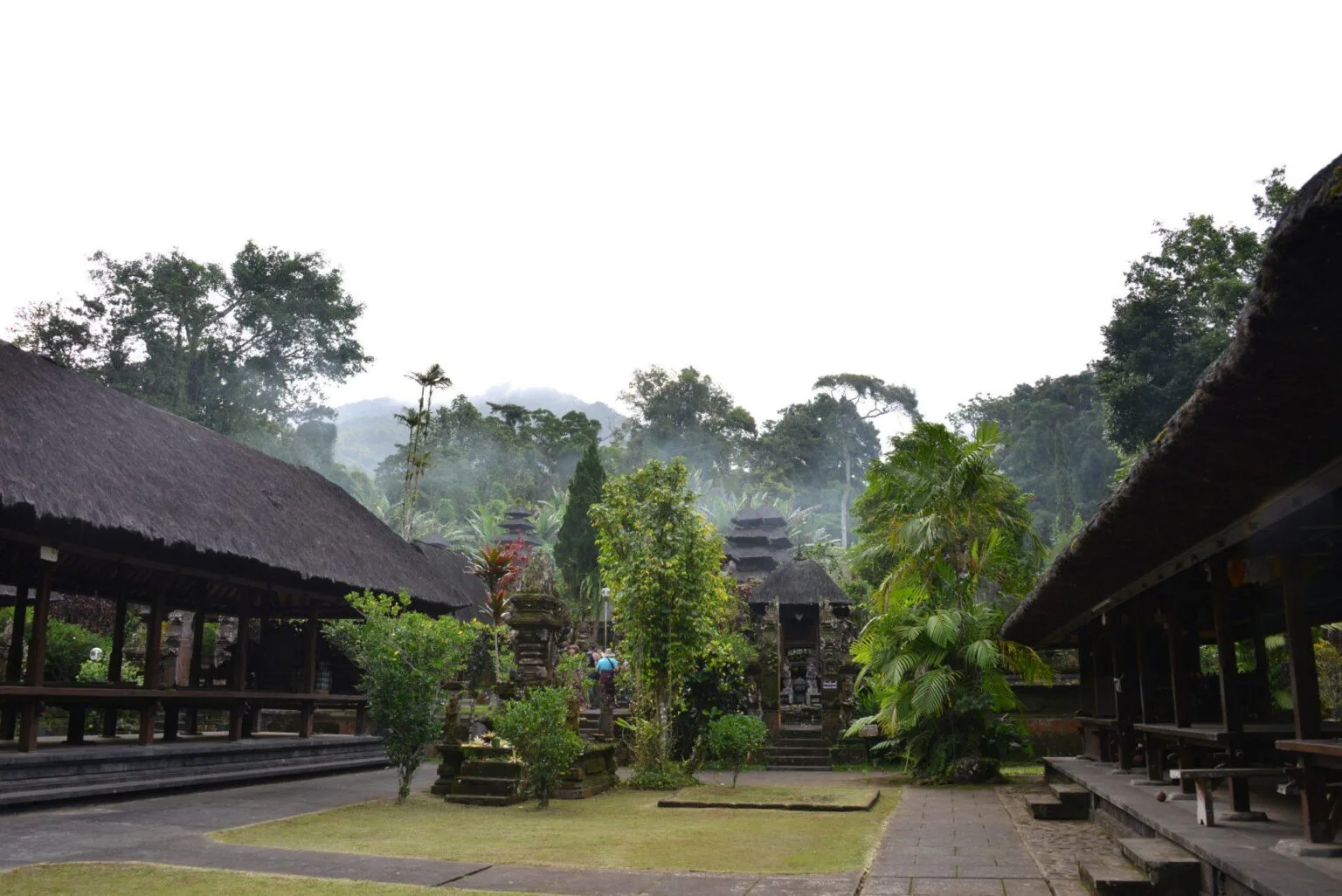 G-Jaba-tengah-in-Batukaru-Temple