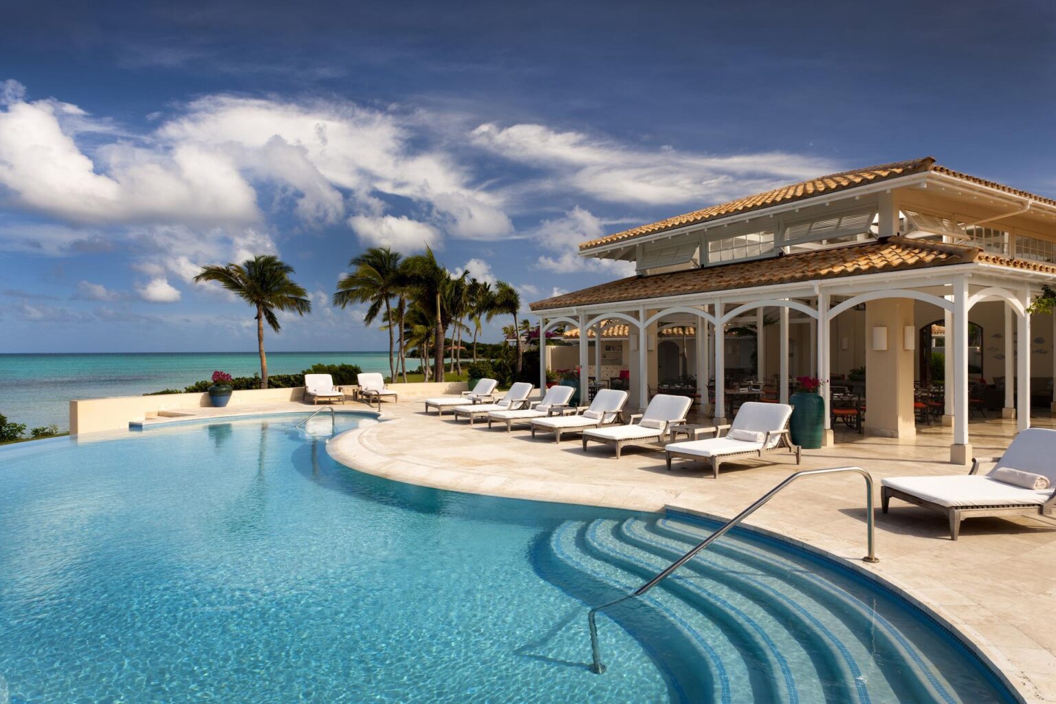 H0HTD_34905504_JBpoolgrille.jpg