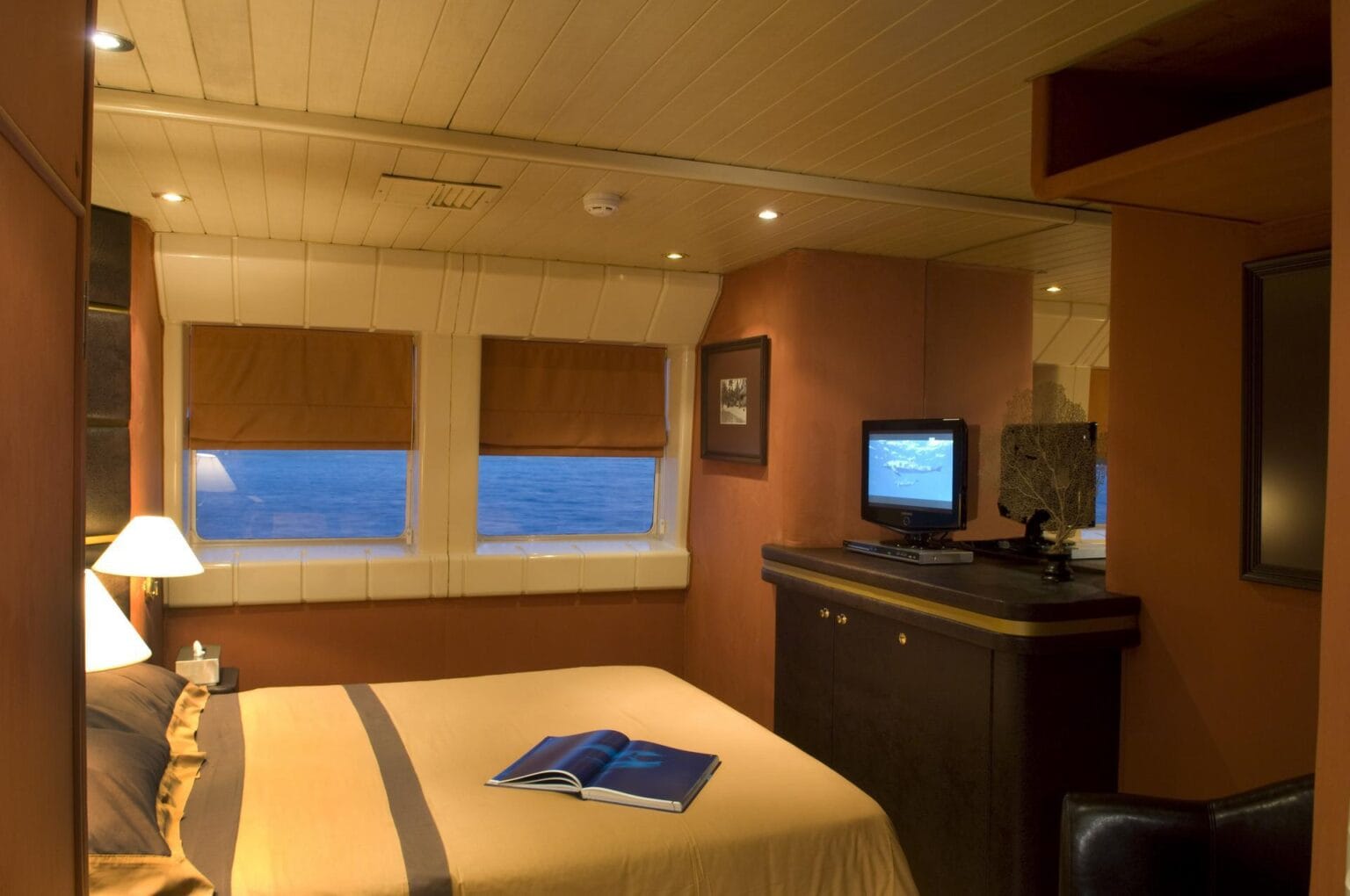 Haumana-Cabin.jpg