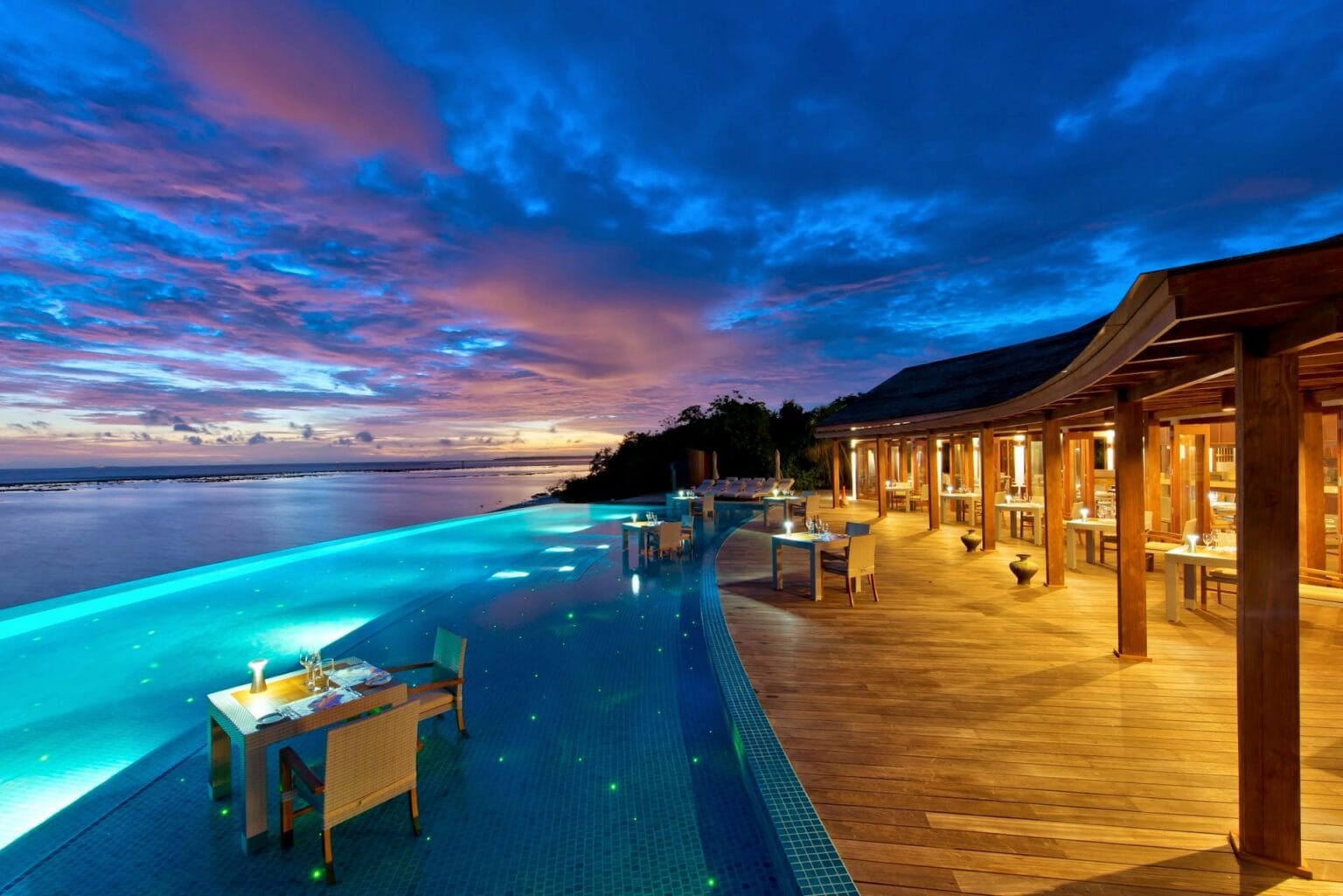 Hideaway-Maldives_Sunset-Beach-Bar.jpg