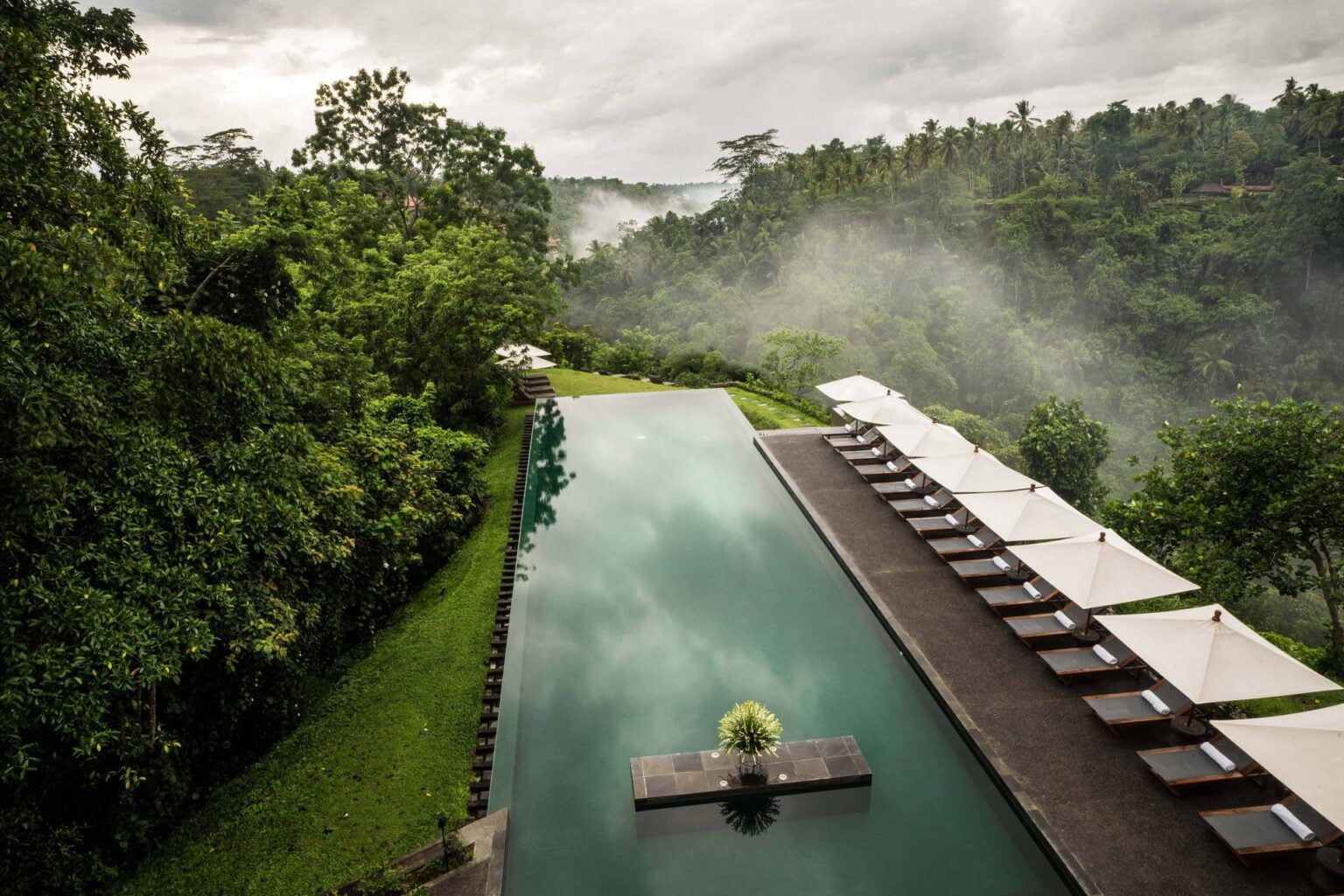 Hotel-Alila-Ubud-wakacje-w-Indonezji-wczasy-na-Bali-wycieczki-na-Bali-podroze-do-Indonezji-szyte-na-miare-wakacje-na-Bali.jpg